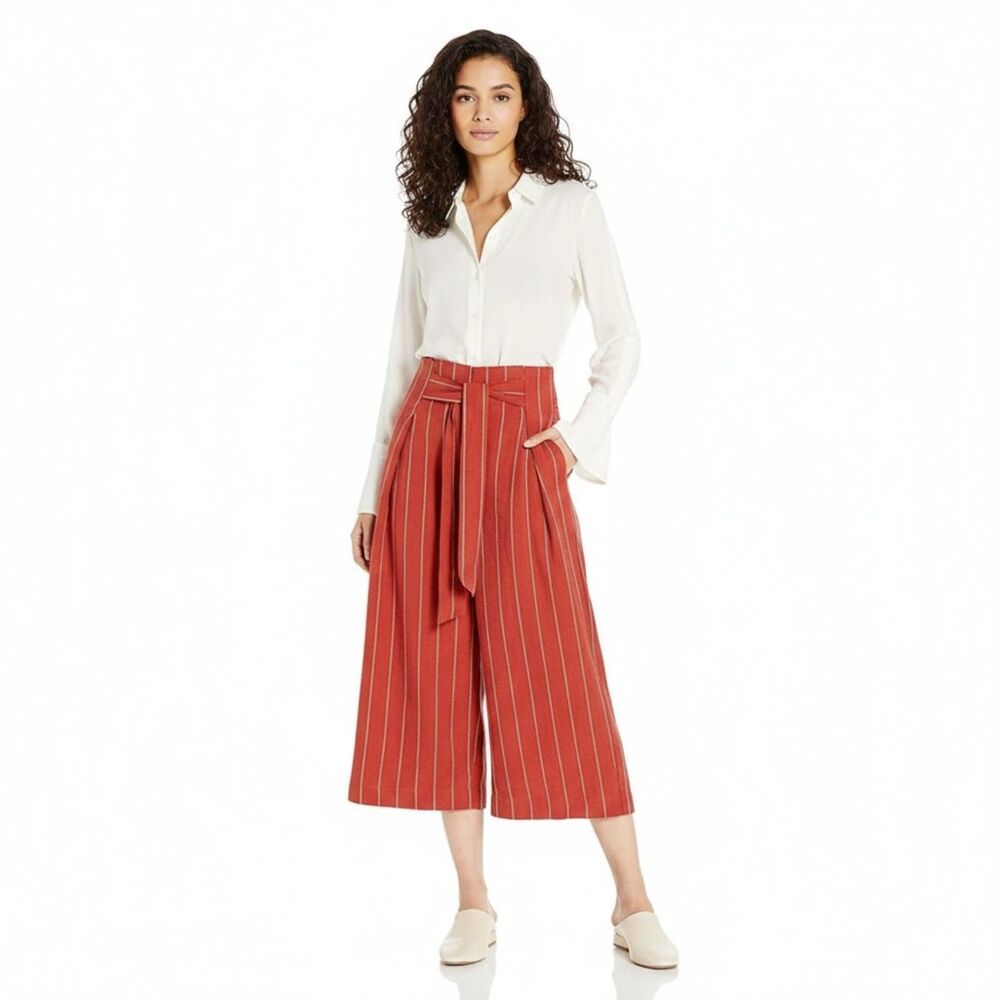 J.O.A. High Waisted Wide Leg Crop Pant with Tie Red Stripe Size Medium NWT